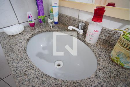 Casa à venda com 170m², 4 quartos e 2 vagasBanheiro Corredor