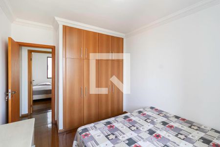 Apartamento à venda com 135m², 4 quartos e 4 vagas Apartamento à venda com 135m², 4 quartos e 4 vagasQuarto 2