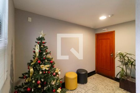 Apartamento à venda com 135m², 4 quartos e 4 vagas Apartamento à venda com 135m², 4 quartos e 4 vagasHall de entrada