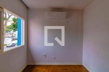 Casa à venda com 180m², 4 quartos e 2 vagas Casa à venda com 180m², 4 quartos e 2 vagasQuarto 2