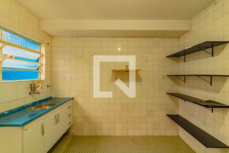 Casa à venda com 180m², 4 quartos e 2 vagas Casa à venda com 180m², 4 quartos e 2 vagasCozinha