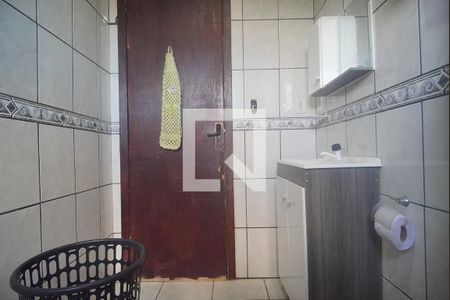 Casa à venda com 140m², 3 quartos e 2 vagas Casa à venda com 140m², 3 quartos e 2 vagasBanheiro