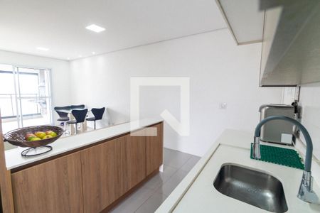 Apartamento à venda com 81m², 3 quartos e 2 vagas Apartamento à venda com 81m², 3 quartos e 2 vagasCozinha e Área de Serviço