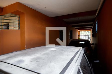 Casa à venda com 300m², 1 quarto e 4 vagas Casa à venda com 300m², 1 quarto e 4 vagasÁrea comum