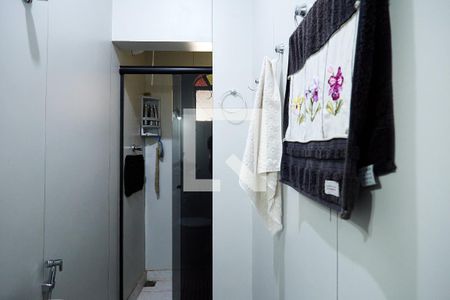 Casa à venda com 300m², 1 quarto e 4 vagas Casa à venda com 300m², 1 quarto e 4 vagasBanheiro