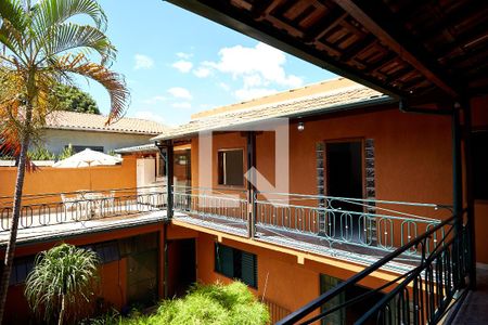 Casa à venda com 300m², 1 quarto e 4 vagas Casa à venda com 300m², 1 quarto e 4 vagasÁrea comum