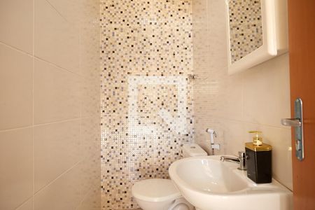 Casa à venda com 300m², 1 quarto e 4 vagas Casa à venda com 300m², 1 quarto e 4 vagasBanheiro 2