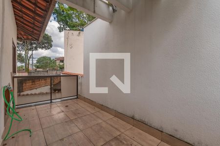 Casa à venda com 280m², 4 quartos e 3 vagas Casa à venda com 280m², 4 quartos e 3 vagasVaranda da Suíte