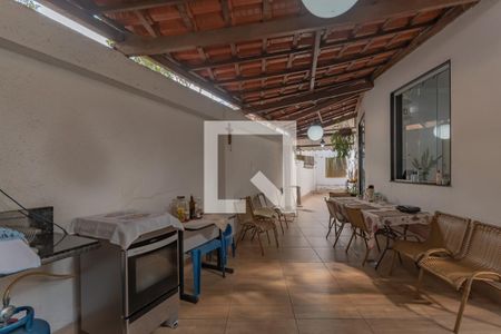 Casa à venda com 280m², 4 quartos e 3 vagas Casa à venda com 280m², 4 quartos e 3 vagasÁrea Gourmet