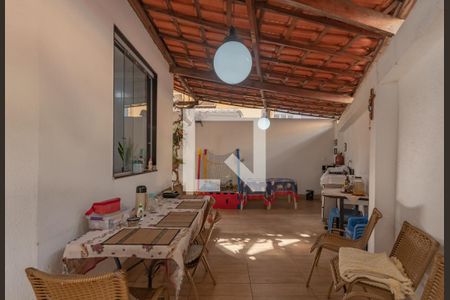 Casa à venda com 280m², 4 quartos e 3 vagas Casa à venda com 280m², 4 quartos e 3 vagasÁrea Gourmet