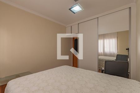 Casa à venda com 280m², 4 quartos e 3 vagas Casa à venda com 280m², 4 quartos e 3 vagasQuarto 2