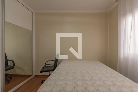 Casa à venda com 280m², 4 quartos e 3 vagas Casa à venda com 280m², 4 quartos e 3 vagasQuarto 2