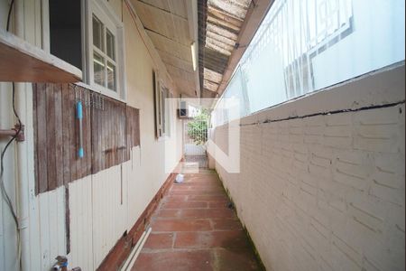 Casa à venda com 90m², 3 quartos e 2 vagasCorredor