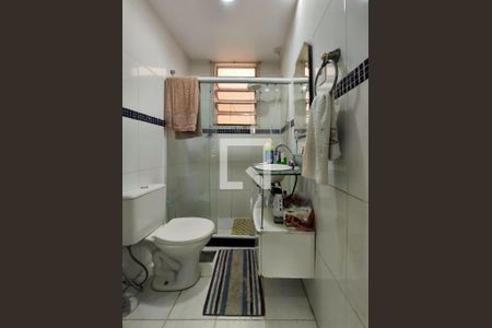 Apartamento à venda com 65m², 2 quartos e sem vaga Apartamento à venda com 65m², 2 quartos e sem vagaBanheiro Corredor