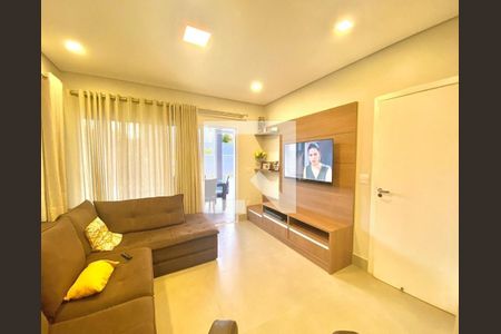 Casa de condomínio à venda com 237m², 3 quartos e 4 vagas Casa de condomínio à venda com 237m², 3 quartos e 4 vagasFoto 01