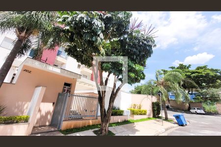 Apartamento à venda com 66m², 2 quartos e 2 vagas Apartamento à venda com 66m², 2 quartos e 2 vagasFachada