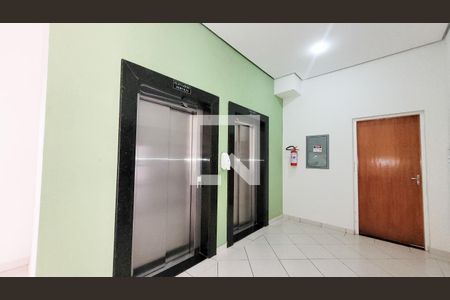 Apartamento à venda com 66m², 2 quartos e 2 vagas Apartamento à venda com 66m², 2 quartos e 2 vagasHall de entrada