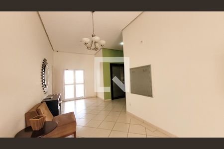 Apartamento à venda com 66m², 2 quartos e 2 vagas Apartamento à venda com 66m², 2 quartos e 2 vagasHall de entrada