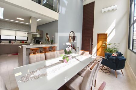 Sala de Jantar de casa de condomínio à venda com 3 quartos, 289m² em Swiss Park, Campinas