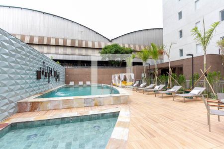 Apartamento à venda com 38m², 2 quartos e sem vaga Apartamento à venda com 38m², 2 quartos e sem vagaPiscina