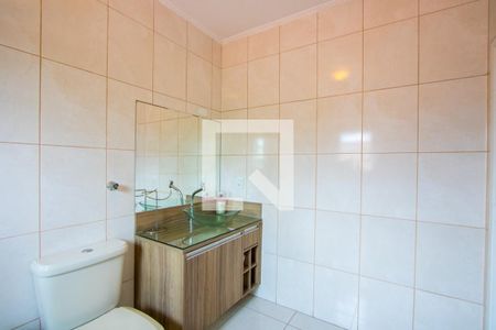 Casa à venda com 231m², 3 quartos e 2 vagasBanheiro do quarto 1