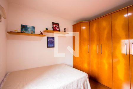 Casa à venda com 231m², 3 quartos e 2 vagasQuarto 2