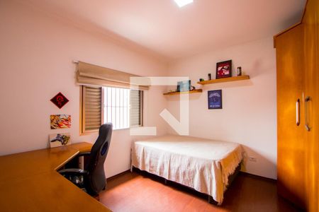 Casa à venda com 231m², 3 quartos e 2 vagasQuarto 2