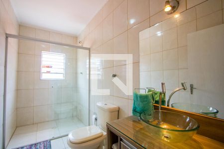 Casa à venda com 231m², 3 quartos e 2 vagasBanheiro social