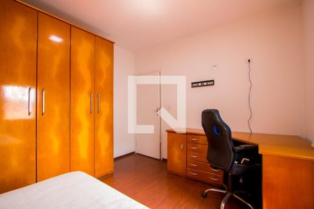 Casa à venda com 231m², 3 quartos e 2 vagasQuarto 2