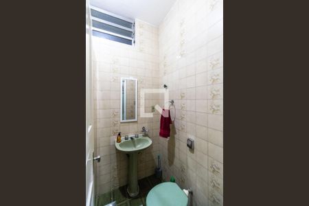 Casa para alugar com 110m², 3 quartos e 4 vagasBanheiro Social