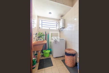 Casa à venda com 287m², 2 quartos e 3 vagasÁrea de serviço