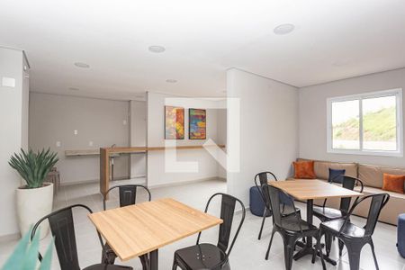 Apartamento para alugar com 35m², 2 quartos e sem vaga Apartamento para alugar com 35m², 2 quartos e sem vagaÁrea comum - Salão de festas