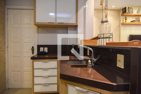 Apartamento à venda com 82m², 2 quartos e sem vaga Apartamento à venda com 82m², 2 quartos e sem vagaCozinha