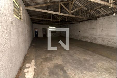 Casa à venda com 120m², 2 quartos e 1 vaga Casa à venda com 120m², 2 quartos e 1 vagaGalpão