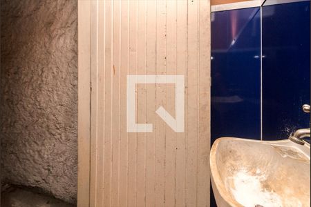 Casa à venda com 120m², 2 quartos e 1 vaga Casa à venda com 120m², 2 quartos e 1 vagaGalpão - Banheiro