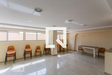 Apartamento à venda com 70m², 3 quartos e 1 vaga Apartamento à venda com 70m², 3 quartos e 1 vagaÁrea comum - Salão de festas