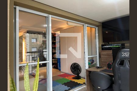 Apartamento à venda com 110m², 2 quartos e 2 vagas Apartamento à venda com 110m², 2 quartos e 2 vagasEscritório