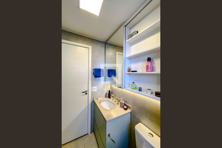 Apartamento à venda com 104m², 2 quartos e 2 vagasBanheiro da Suíte