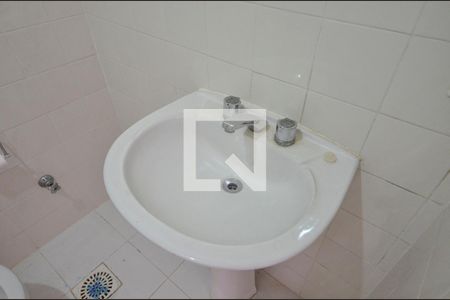 Apartamento à venda com 172m², 3 quartos e 2 vagasBanheiro 1