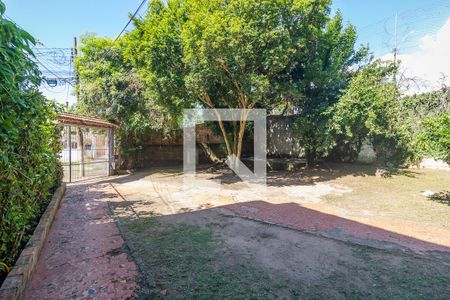 Casa à venda com 418m², 6 quartos e 6 vagas Casa à venda com 418m², 6 quartos e 6 vagasQuintal