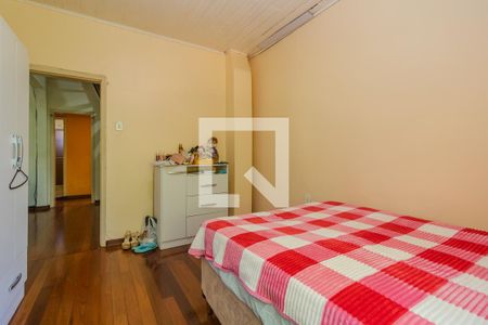 Casa à venda com 418m², 6 quartos e 6 vagas Casa à venda com 418m², 6 quartos e 6 vagasQuarto 5