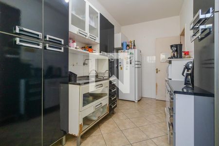 Casa à venda com 418m², 6 quartos e 6 vagas Casa à venda com 418m², 6 quartos e 6 vagasCozinha