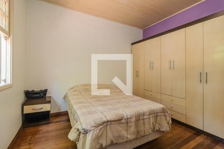 Casa à venda com 418m², 6 quartos e 6 vagas Casa à venda com 418m², 6 quartos e 6 vagasQuarto 1