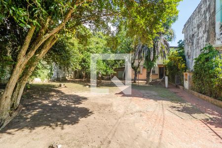 Casa à venda com 418m², 6 quartos e 6 vagas Casa à venda com 418m², 6 quartos e 6 vagasQuintal