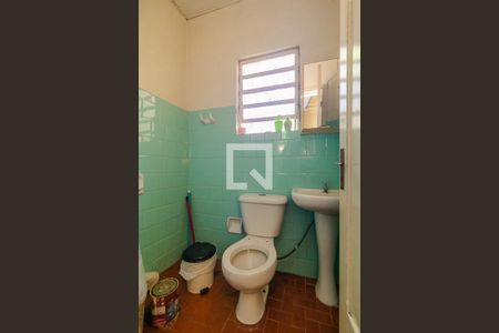 Casa à venda com 418m², 6 quartos e 6 vagas Casa à venda com 418m², 6 quartos e 6 vagasLavabo