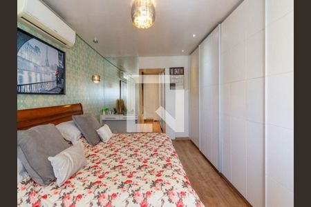 Casa à venda com 210m², 3 quartos e 4 vagas
