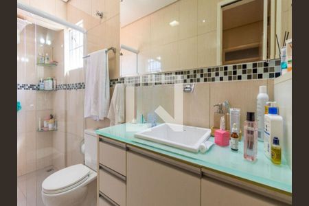 Casa à venda com 210m², 3 quartos e 4 vagas