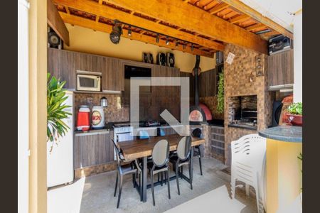 Casa à venda com 210m², 3 quartos e 4 vagas