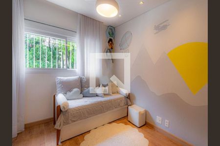 Casa à venda com 210m², 3 quartos e 4 vagas