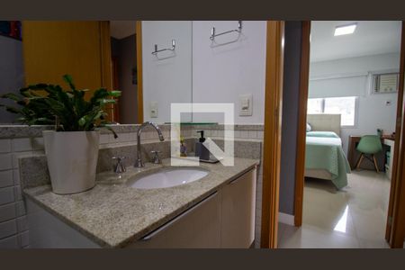 Apartamento à venda com 81m², 3 quartos e 1 vagaBanheiro Social